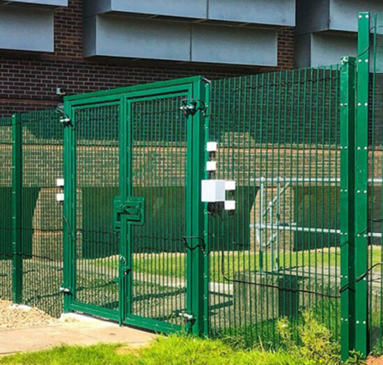 Høysikkerhetsgjerde i sikkerhetsklasse SR2